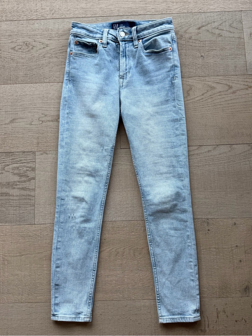 Gap denim high rise universal legging size 0/25 short